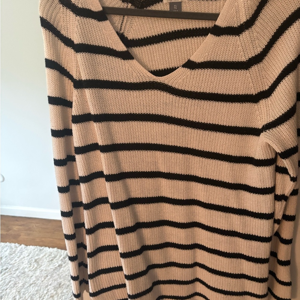 Old Navy Beige and Black V-Neck Striped Sweater